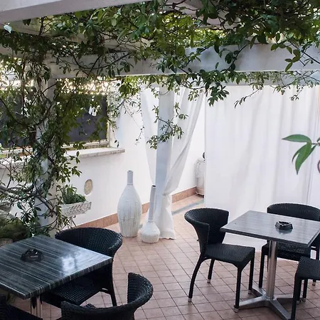Boutique Corte Malaspina Otel 2*