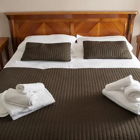 Boutique Corte Malaspina Otel 2*
