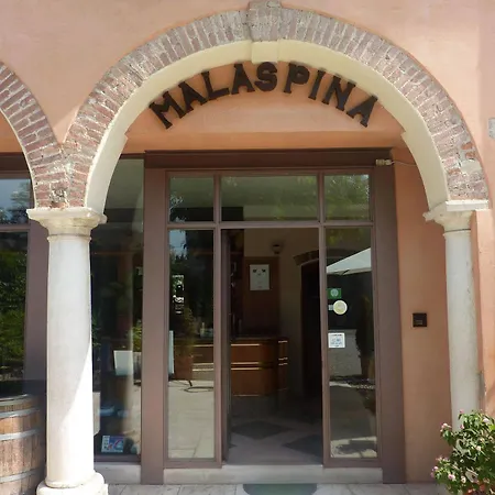 Otel Boutique Corte Malaspina 2*